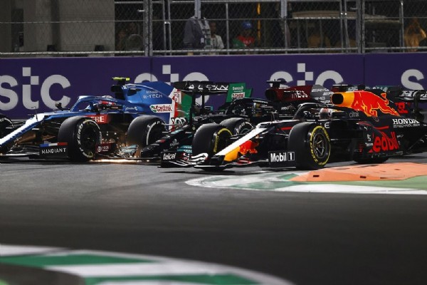 Formula 1 Son Yarış Abu Dhabi Grand Prix Ne Zaman? Formula 1 Son Yarış Abu Dhabi Grand Prix Saat Kaçta? Formula 1 Son Yarış Abu Dhabi Grand Prix Hangi Kanalda Yayınlanacak?
